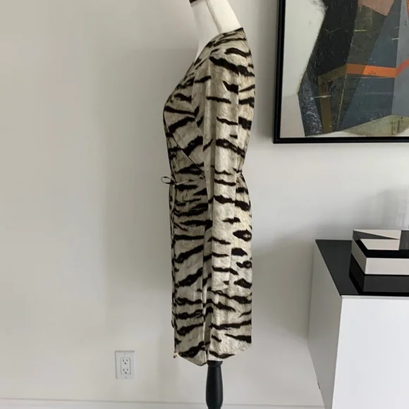 Michael Kors zebra print wrap dress size P/M - Picture 4 of 6